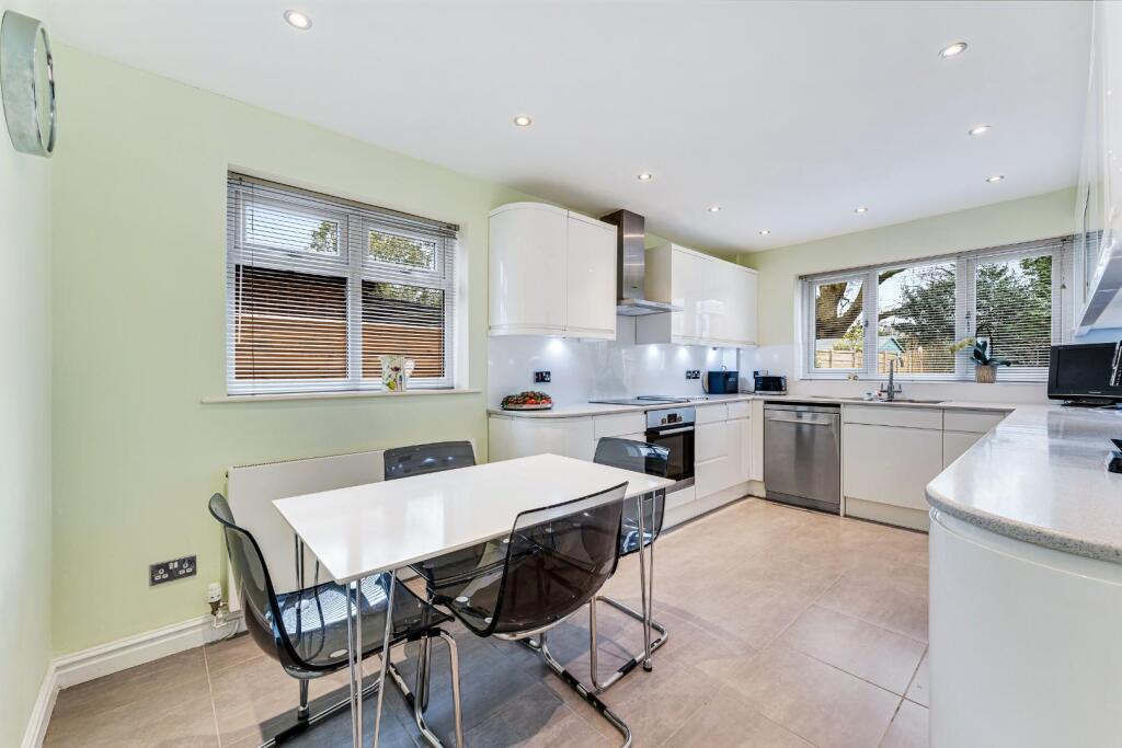 18 CROFT ROAD-39.jpg