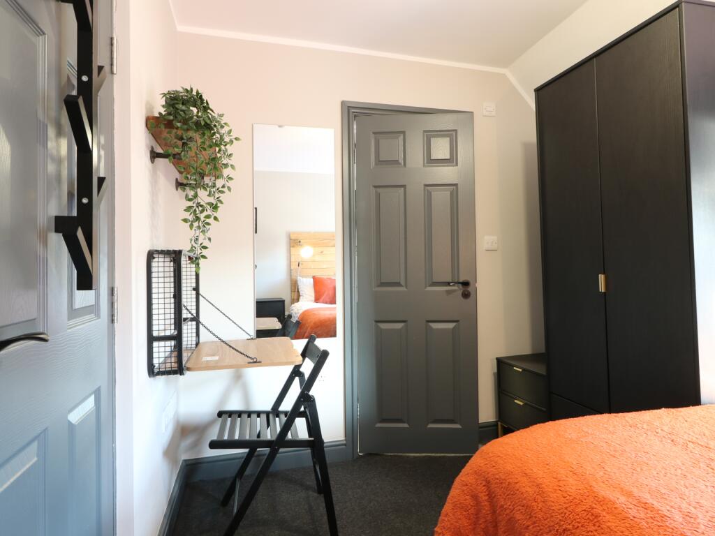 Ridgeway House, Room 3 1.JPG