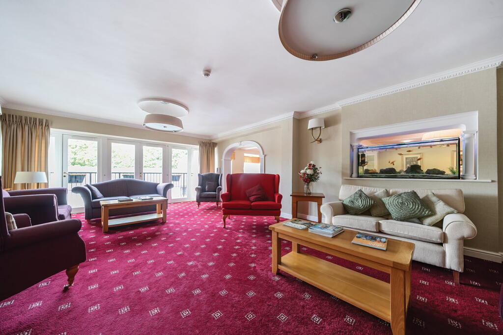 Owners Small Lounge