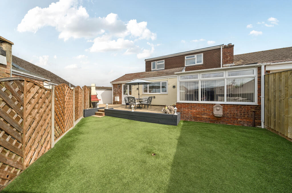 1298576-3-6838a56...