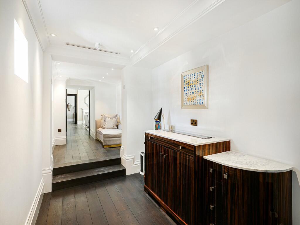Corinthia Residences