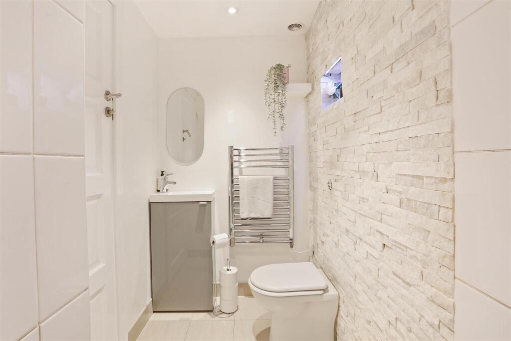 1428771084 -  12.jpg