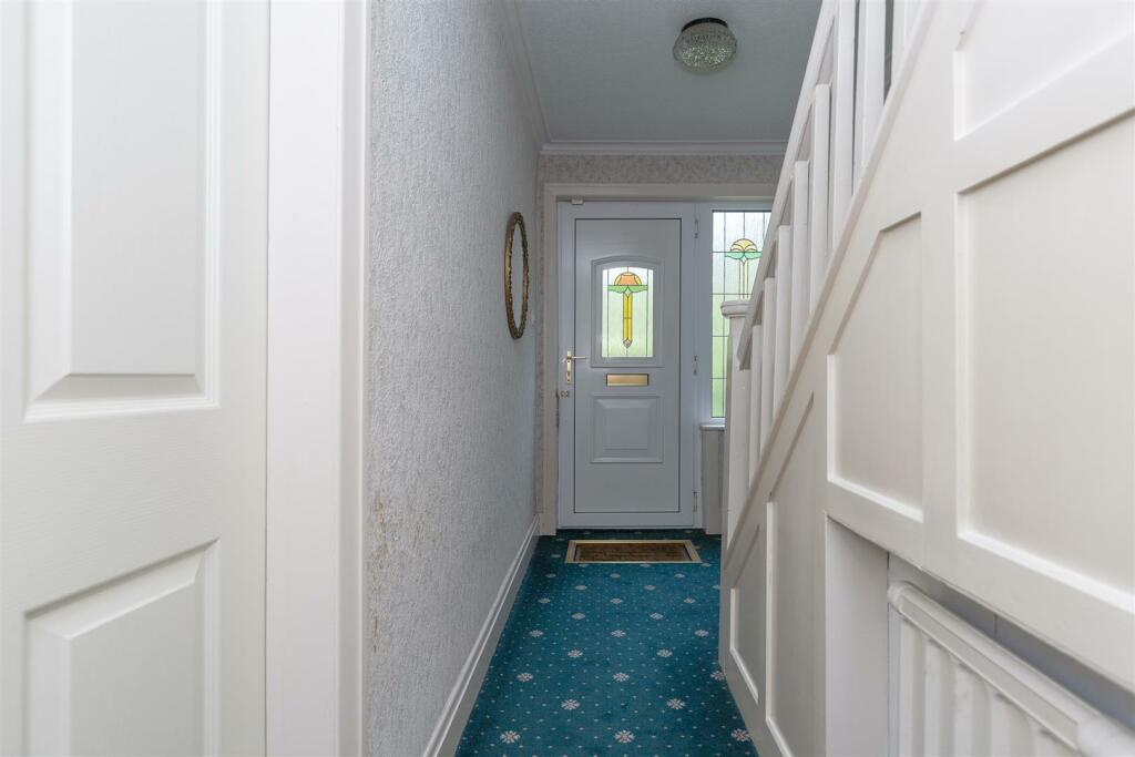 Bramleys Estate Agents - Exley Lane - Halifax (31)