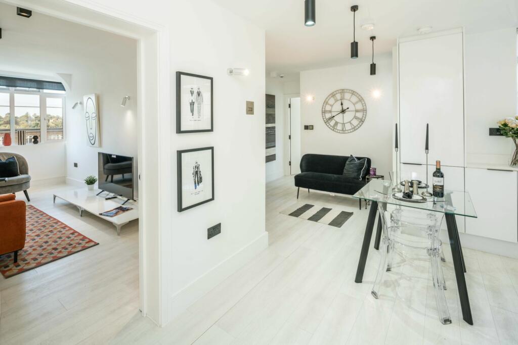 Reception/Family  Rm