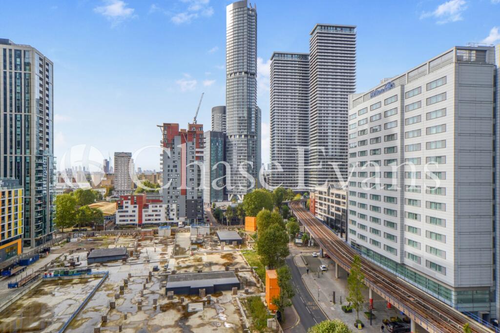 West Tower, Pan Peni