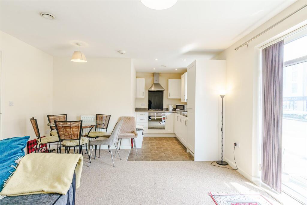 28 Charlton Blvd - Real estate photography by Phot