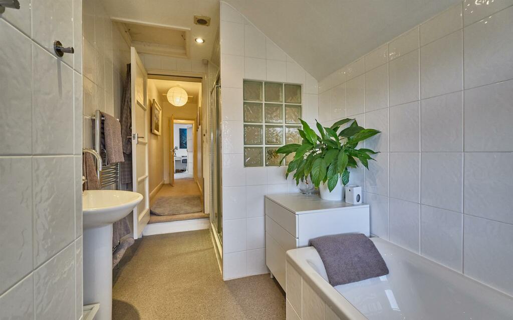 BATHROOM TO REAR