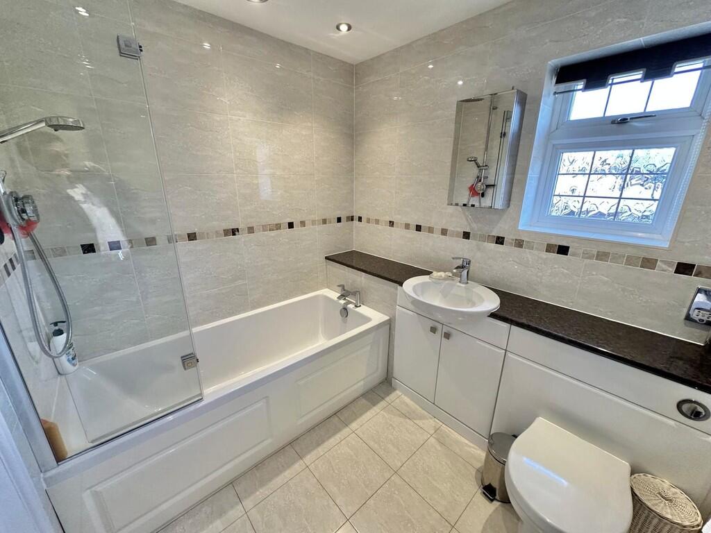 IMG-20250718-WA00...