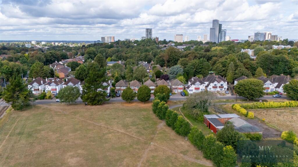 Lloyd Park Avenue 12B MV DR-15.jpg