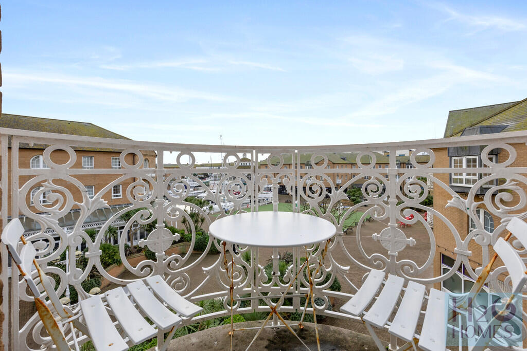 Starboard Court_3...