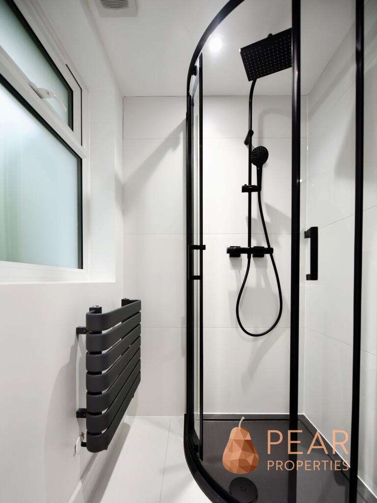 Bedroom 2 En Suite