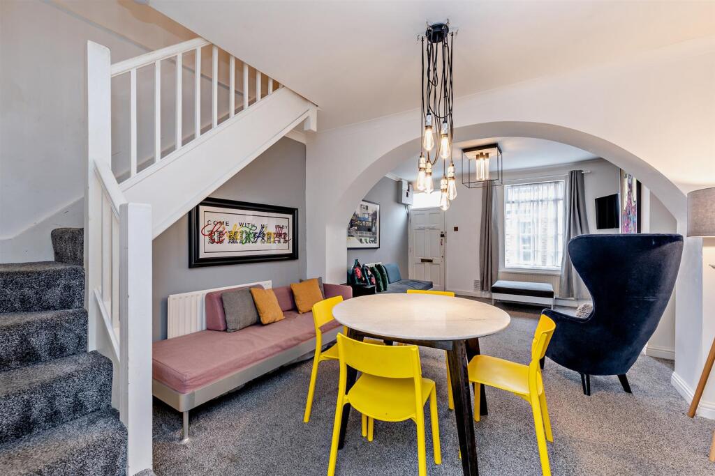 8652011-interior11-V2-800.jpg