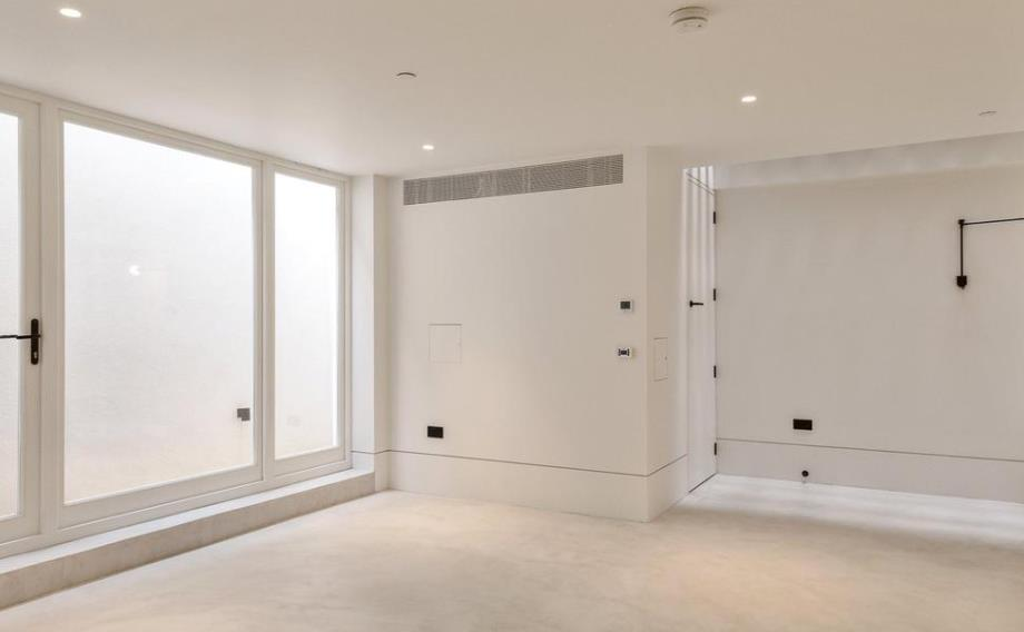 28 huntsworth mews 3.3 14.08.png