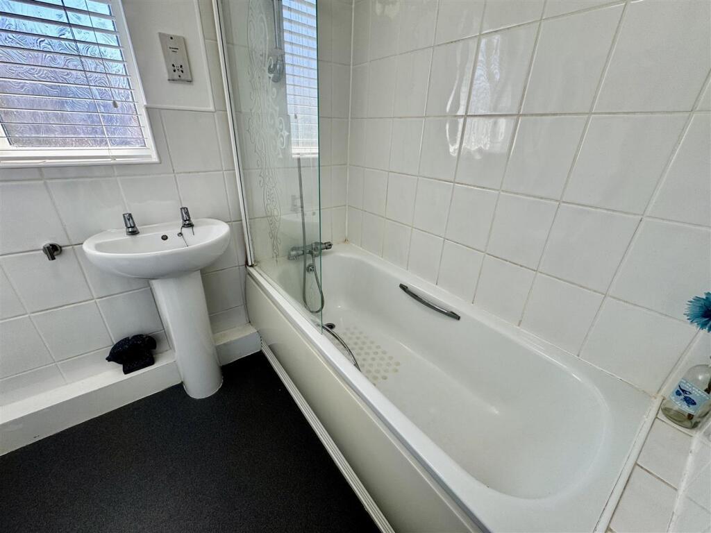 Bathroom/w.c.