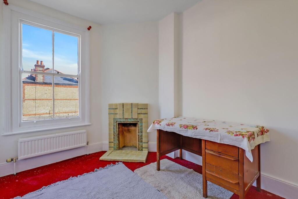 13-1525JHPropWorld - 25 Earlsthorpe Road - 37-medi