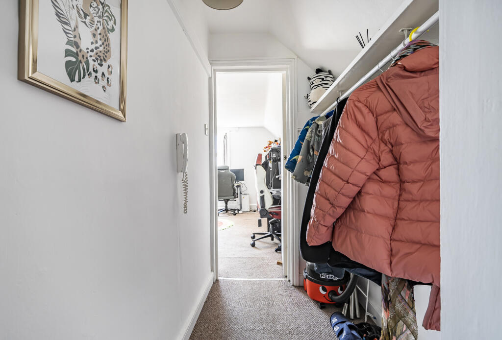 11-681f479570e0a-...