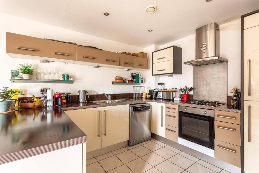 43 Orchard House-5.jpg