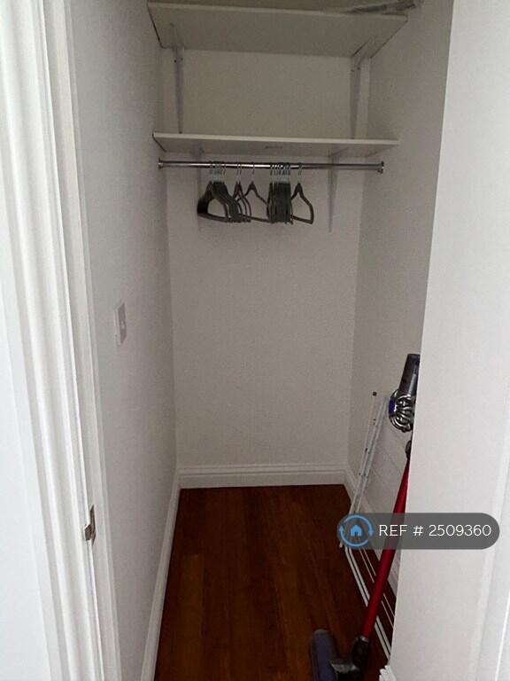 Walk In Wardrobe 