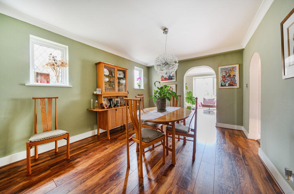 8-681a2f16382ca-1...