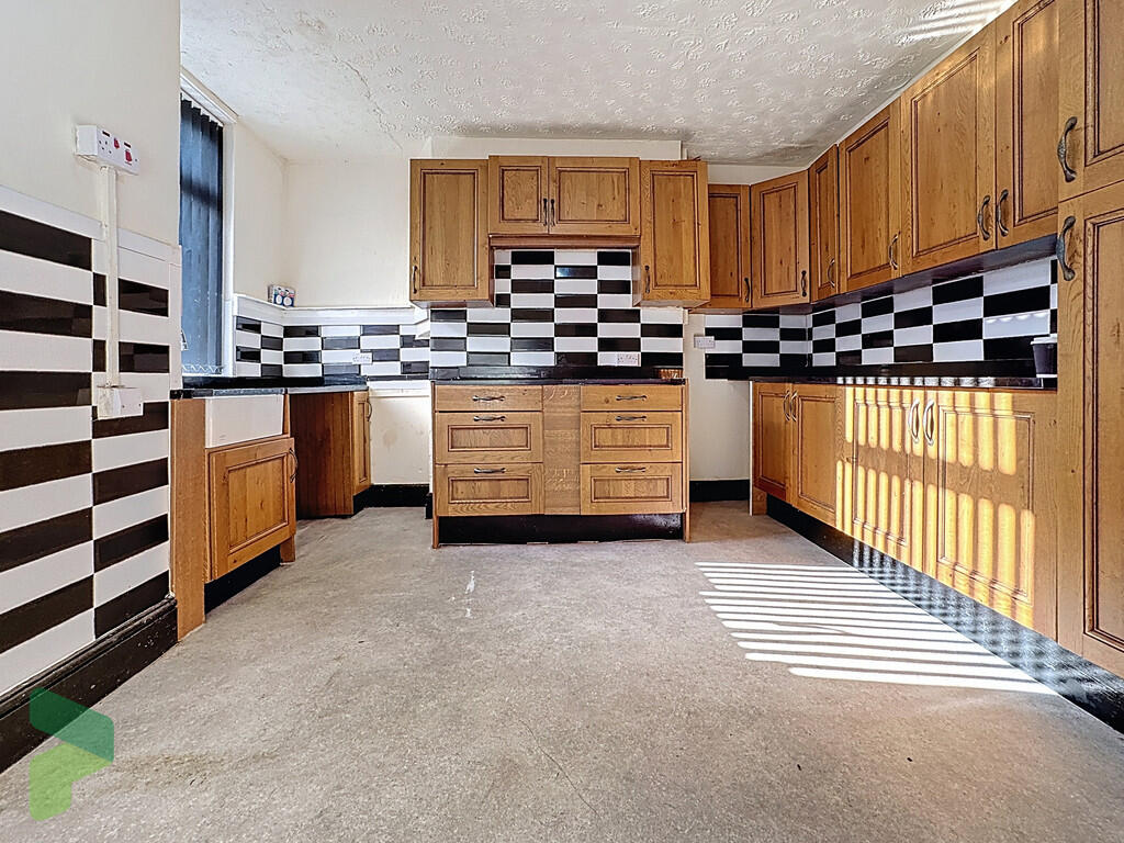 Fitted dining kit...