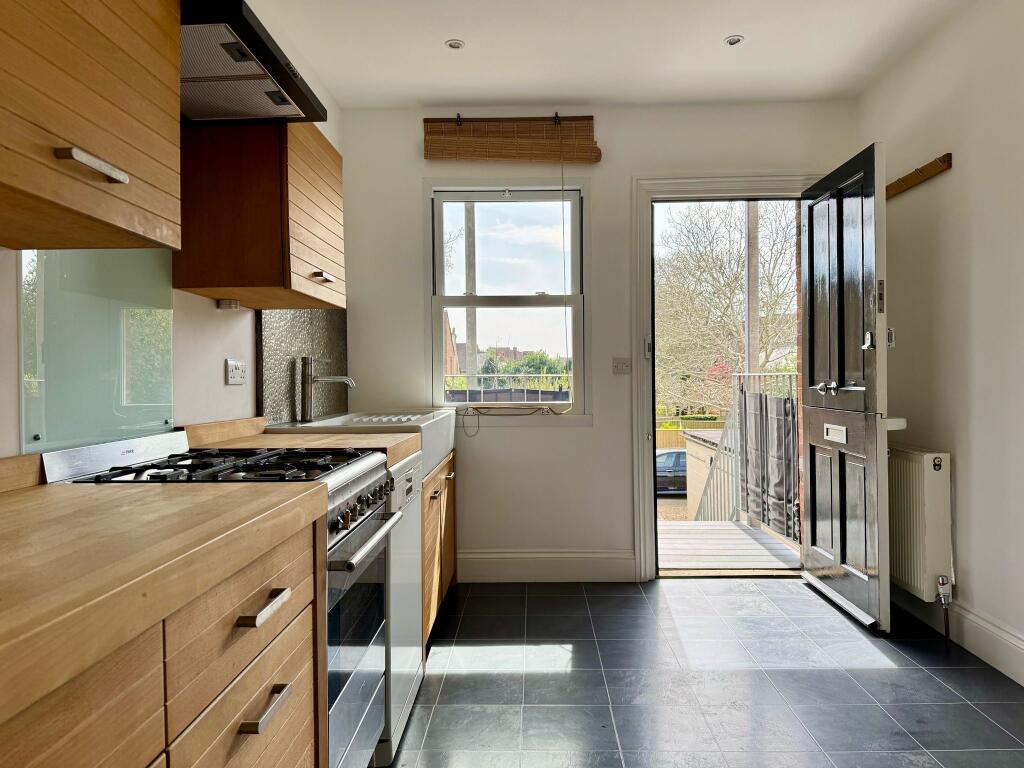 Kitchen .JPG