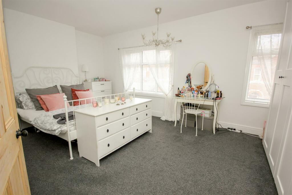 Master Bedroom.jpg