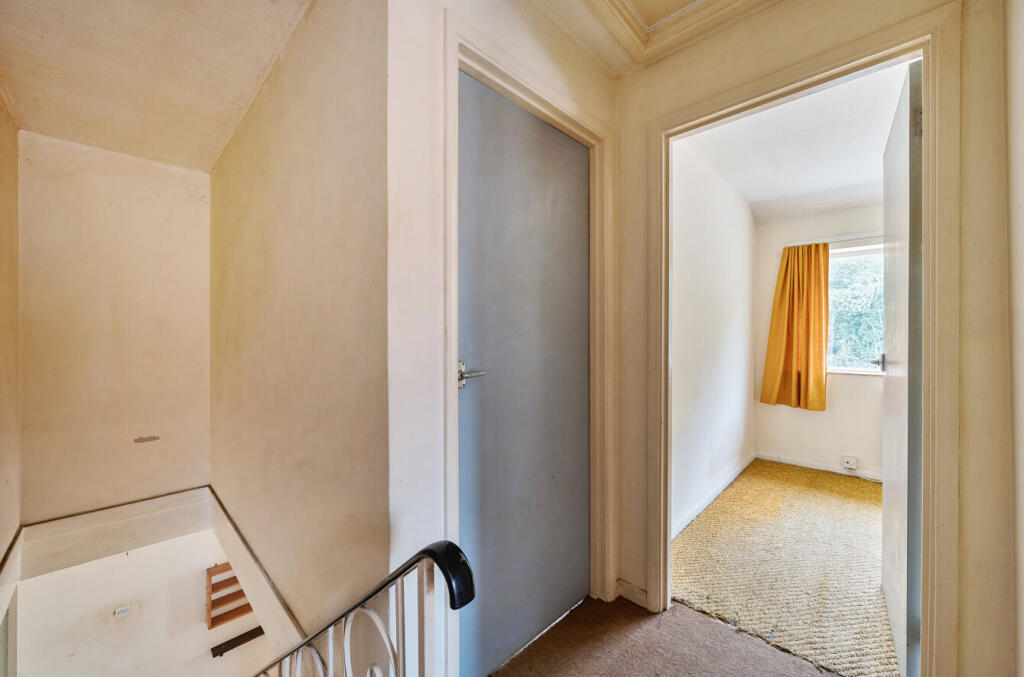 1342069-8-68a4846...