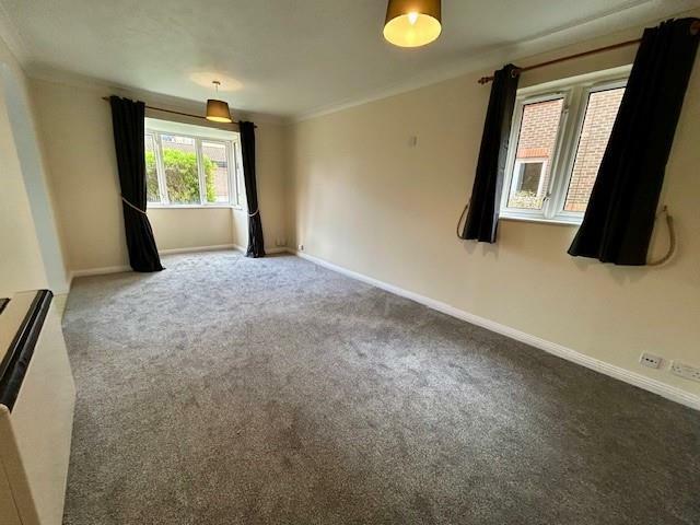 19 York Place lounge new.jpg
