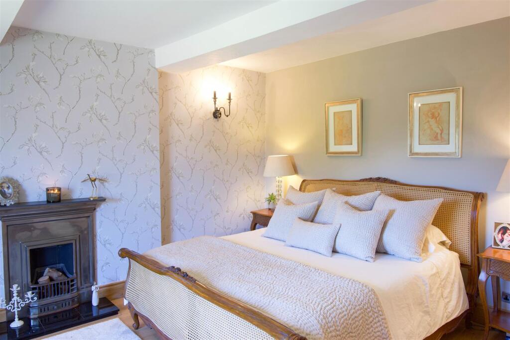 Hammerwhich Place Farm-40.jpg