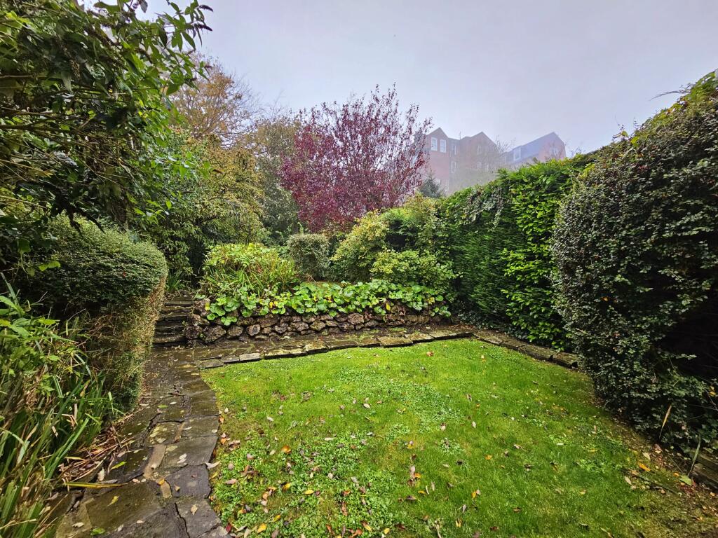 b415b48e-69d2-4ba7-a799-b49536b0e1ab