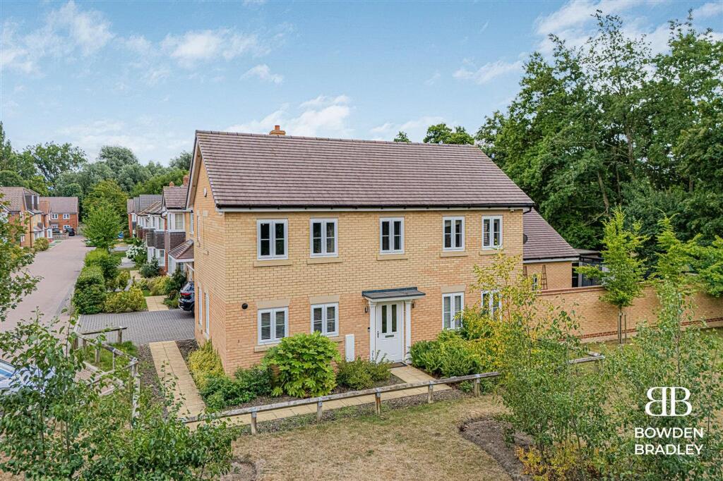 Elstar Road, Ongar, CM5