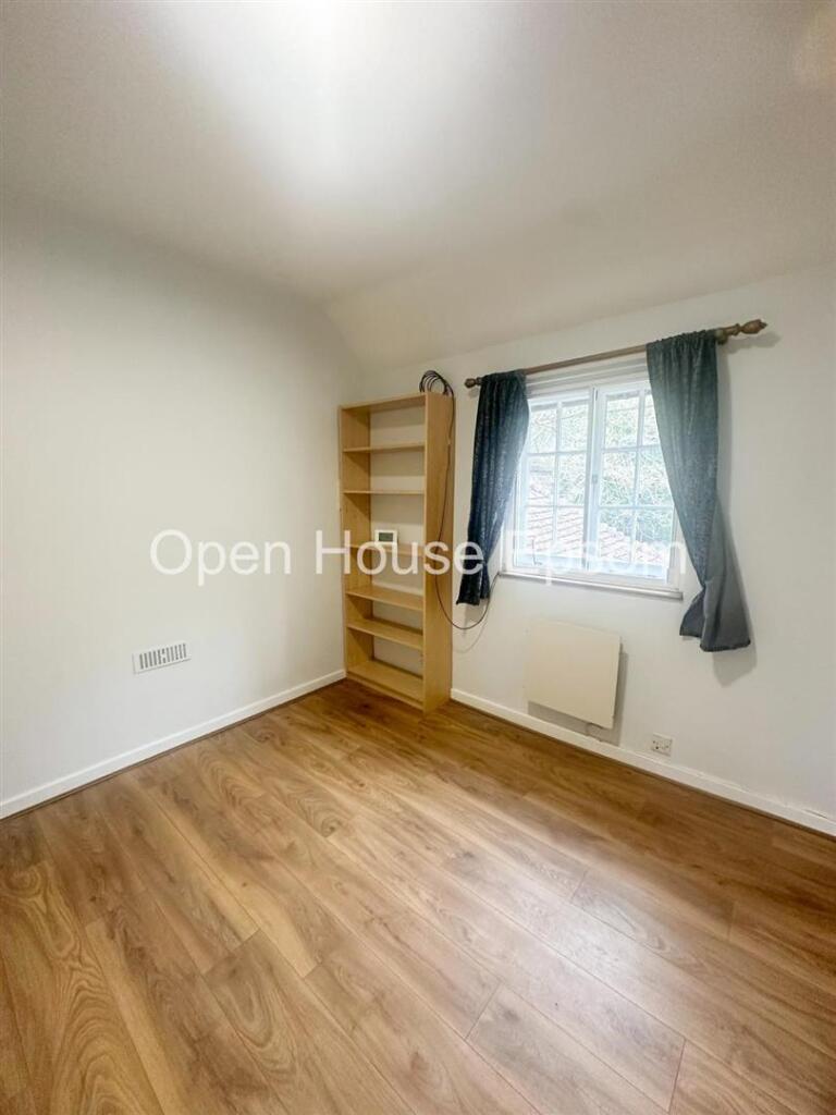 WhatsApp Image 2025-03-23 at 17.11.17.jpeg