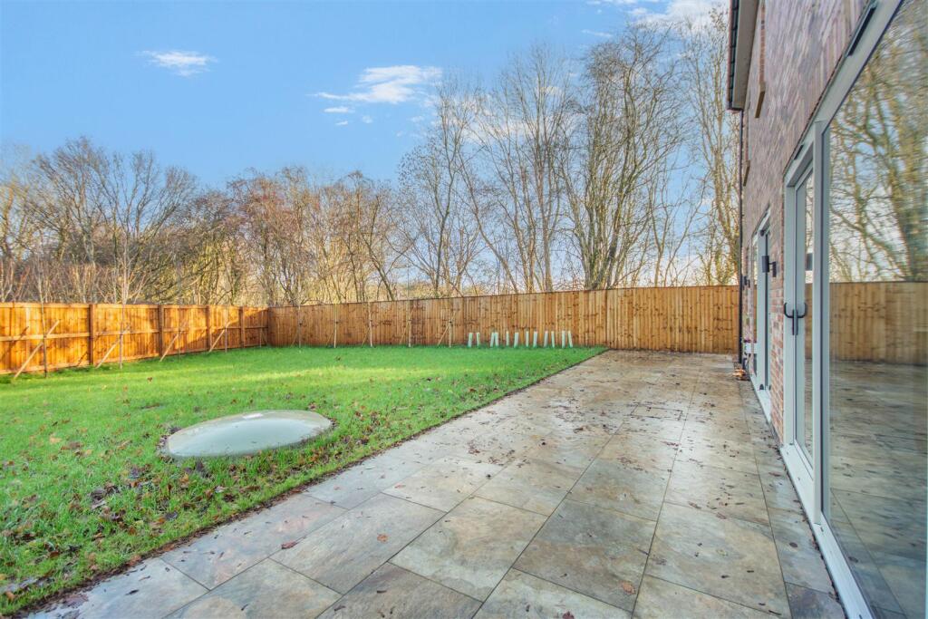 8672135-exterior13.jpg