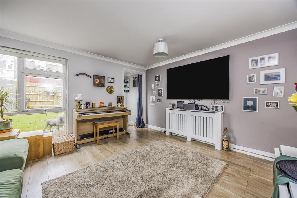 9 Magpie Walk, Waterlooville-PorticoMarketing-Sold