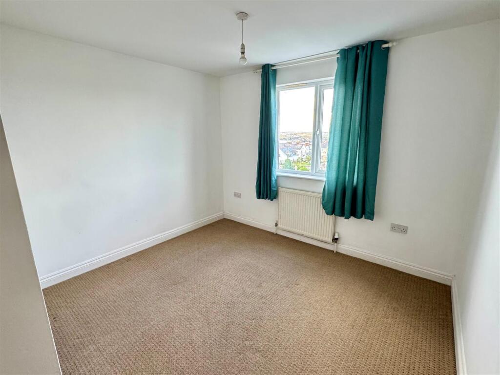 Flat 5, 14 Higher Tower Road Bedroom 1
