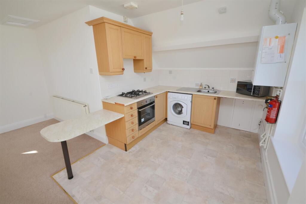 Kitchen &amp; Dining Room