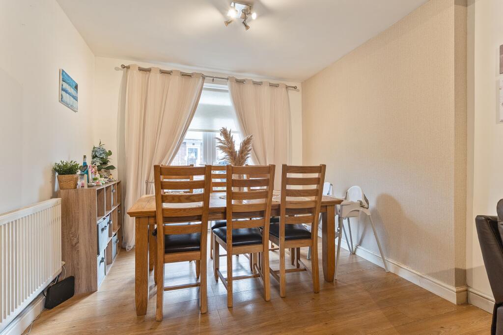 Living Room/Dining Room