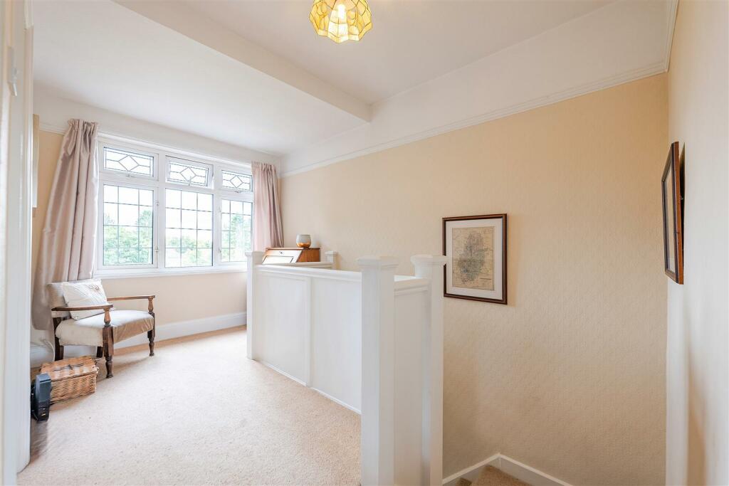 30 Longdale Lane-21.jpg