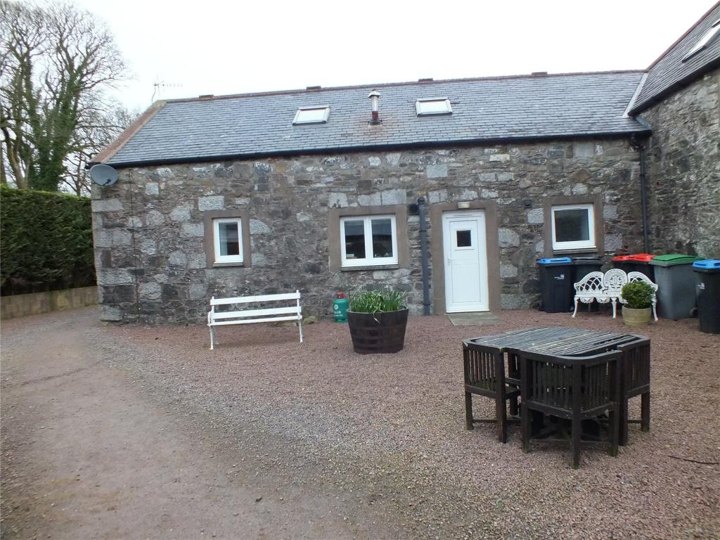 The Barn Courtyard