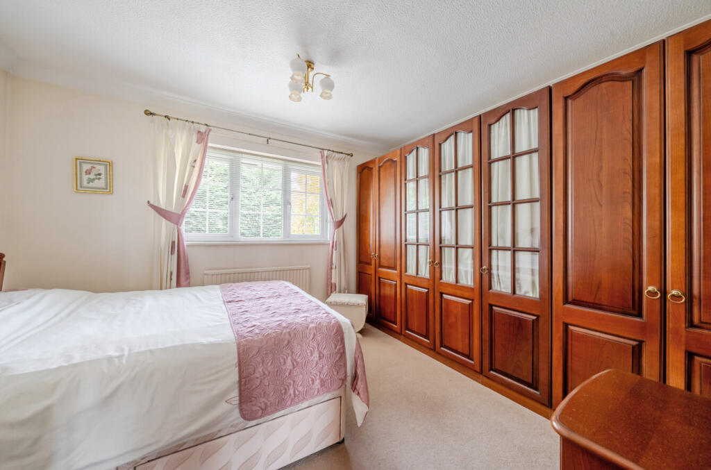 1369908-12-68f217...