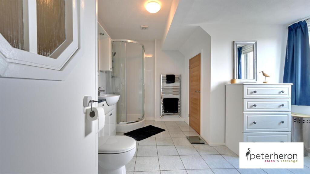 En-Suite/Dressing Room