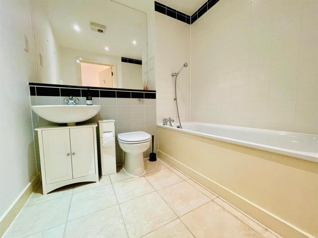 Bathroom/WC