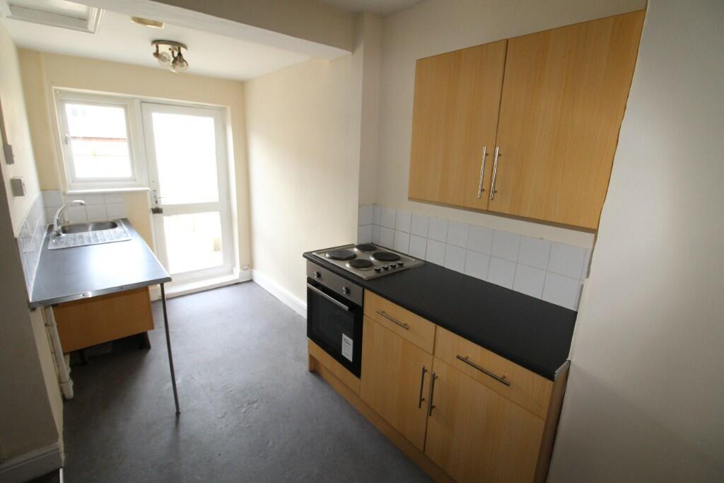 KITCHEN / DINER