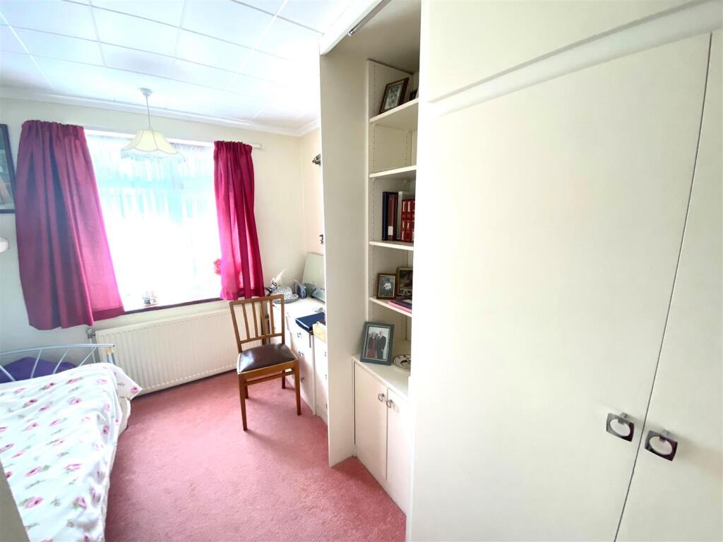 Bedroom 3.jpg