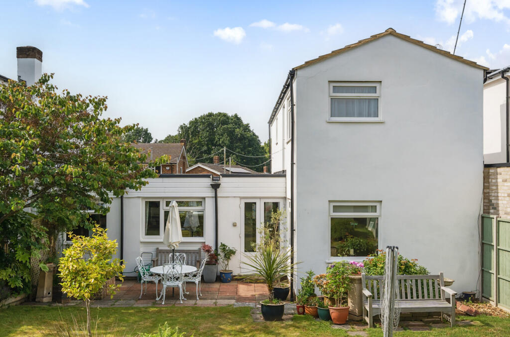 1304584-4-68471c8...