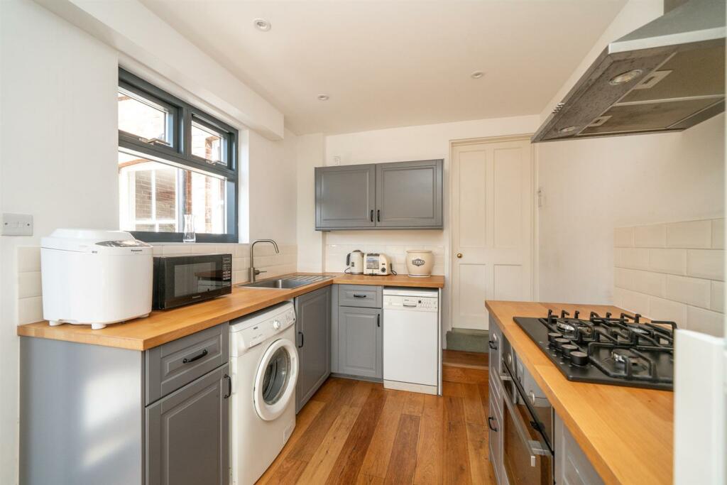 Kitchen.jpg