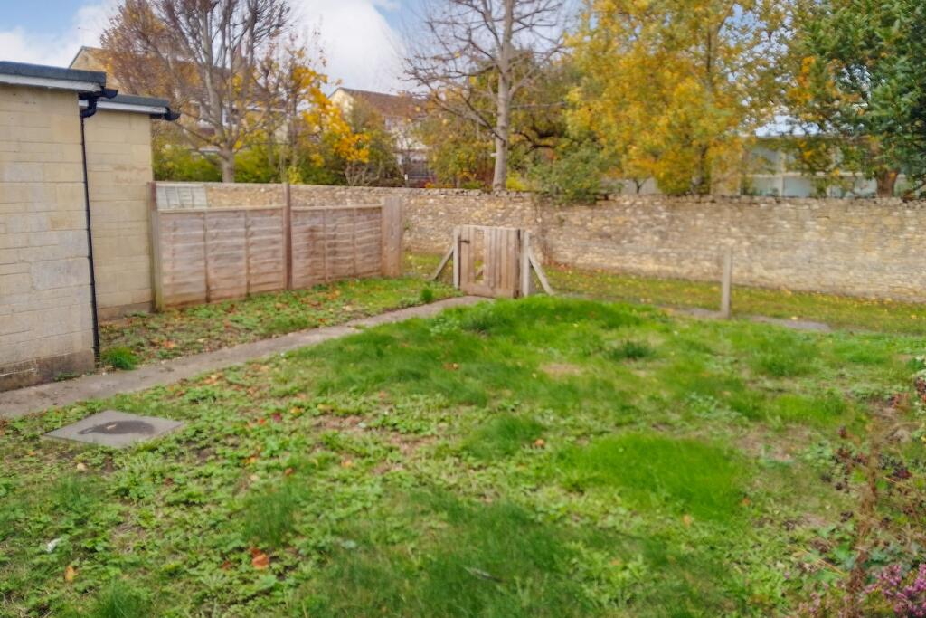 6 Harris Road, Ashton Keynes, Wiltshire, SN6 6PQ