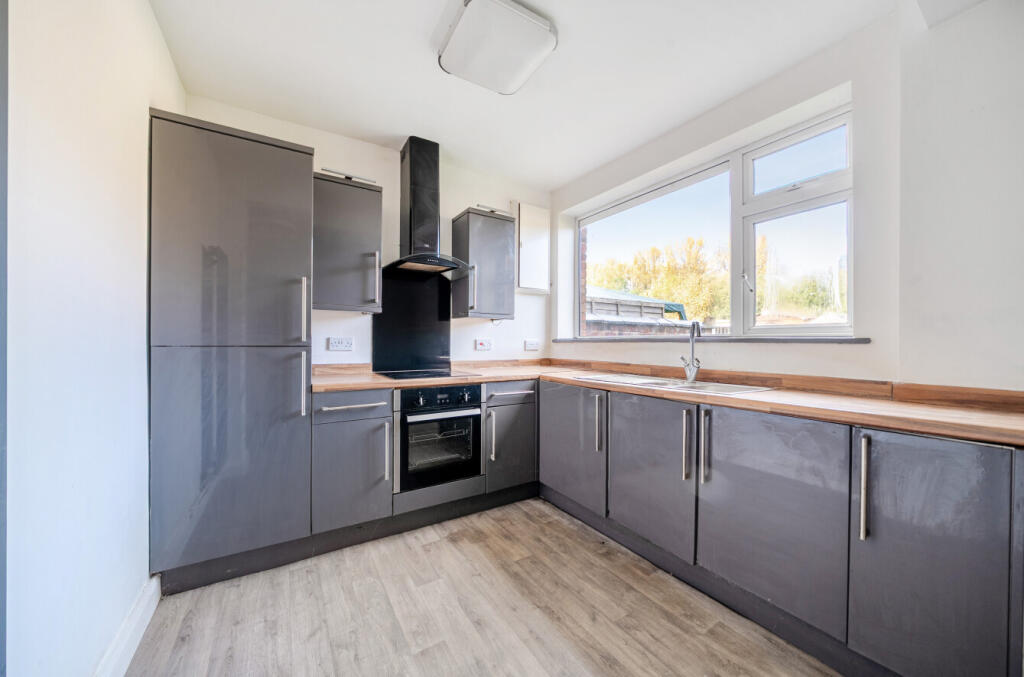 1372735-20-68ff6d...