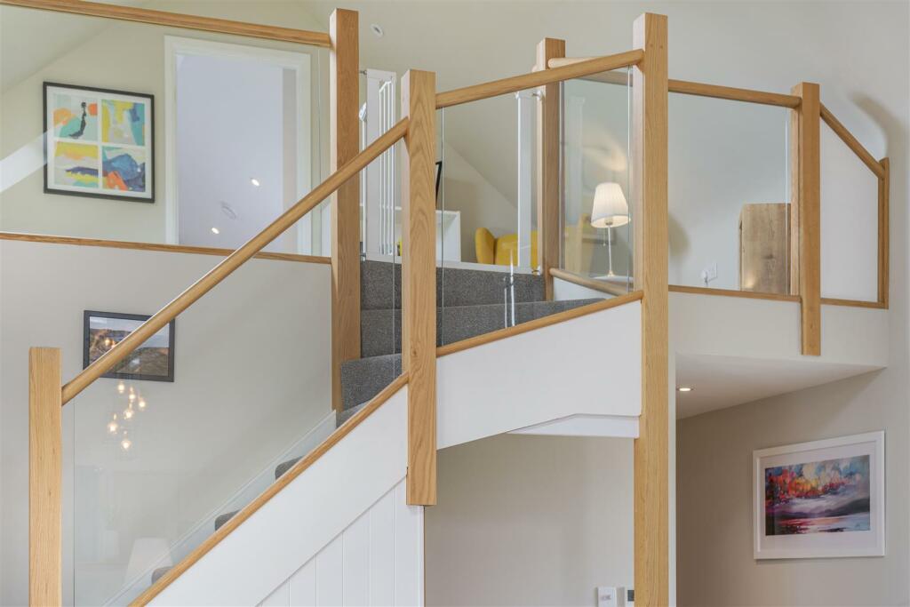 8508933-interior28.jpg