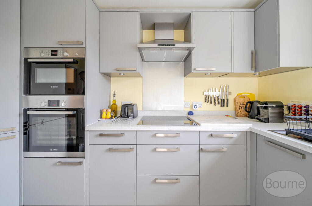 0150b392-4eca-44a...